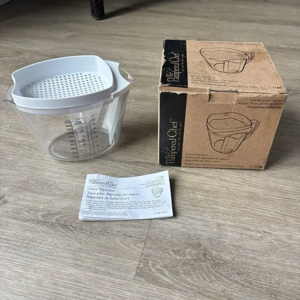 Pampered Chef Fat Gravy Separator Strainer 4 Cup 1L Measuring Pitcher 1188 Box